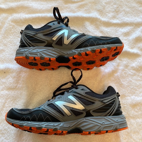 New Balance Men’s All Terrain Athletic Shoes, Like New, worn once inside only! - Picture 7 of 7